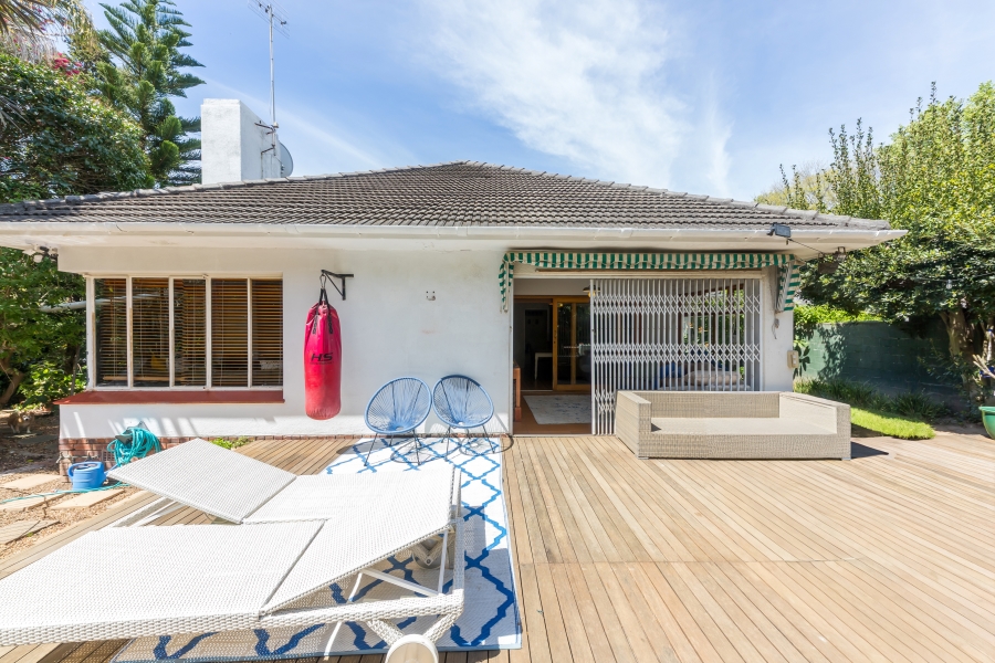 To Let 4 Bedroom Property for Rent in Newlands Western Cape